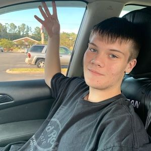 Meet your Posher, Caleb